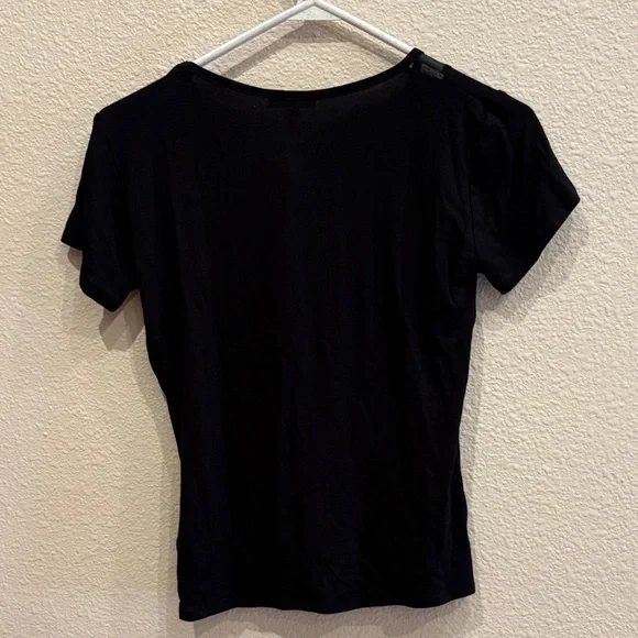 Urban Outfitters Black V-Neck Short Sleeve Tee - Picture 2 of 2